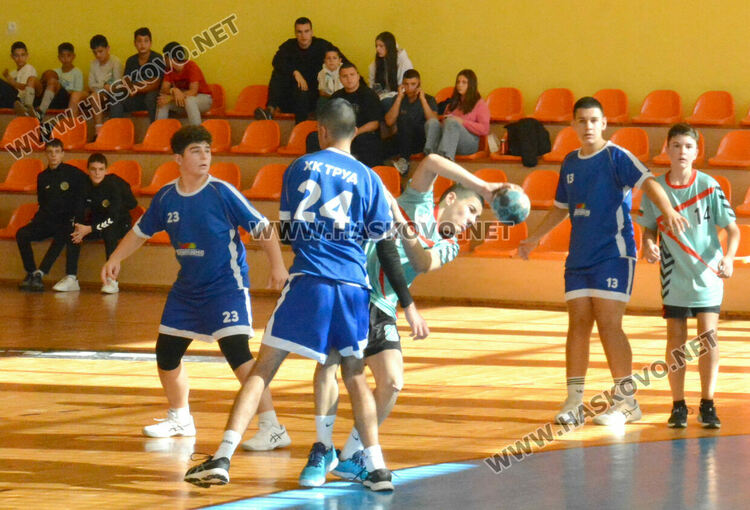 Юношите на „Асти '91“ с две победи във втори кръг на първенството