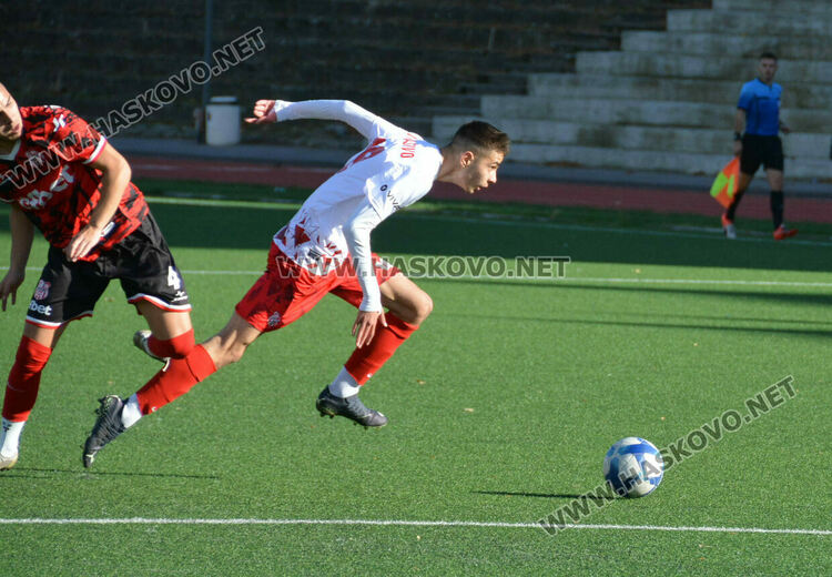 В Хасково имаше битка не само за кметския стол, а и във футболното първенство