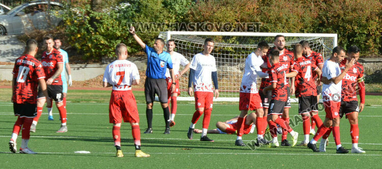 В Хасково имаше битка не само за кметския стол, а и във футболното първенство