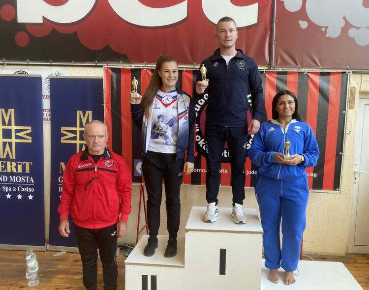 16 медала за джудистите на „Хасково“ от турнир в столицата