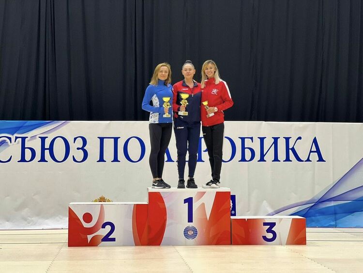 „Виолена“ и „Мега спорт“ с куп медали от състезания по аеробика в Пловдив