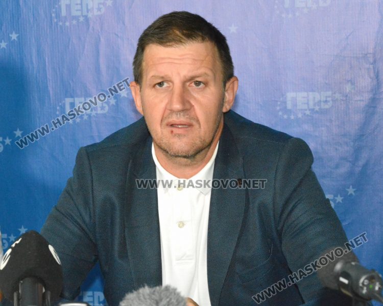 Делян Добрев със сигнал до Главния прокурор за насаждане на етническа омраза в  предизборната кампания в Хасково