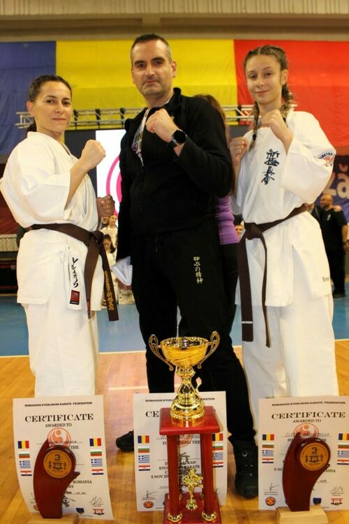 СК &bdquo;Хамон&ldquo; с шампионска титла от първата балканиада по шинкиокушин