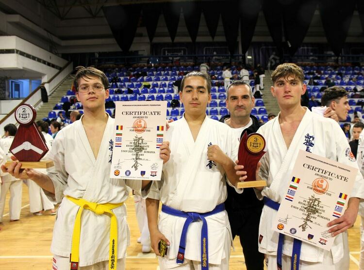 СК &bdquo;Хамон&ldquo; с шампионска титла от първата балканиада по шинкиокушин