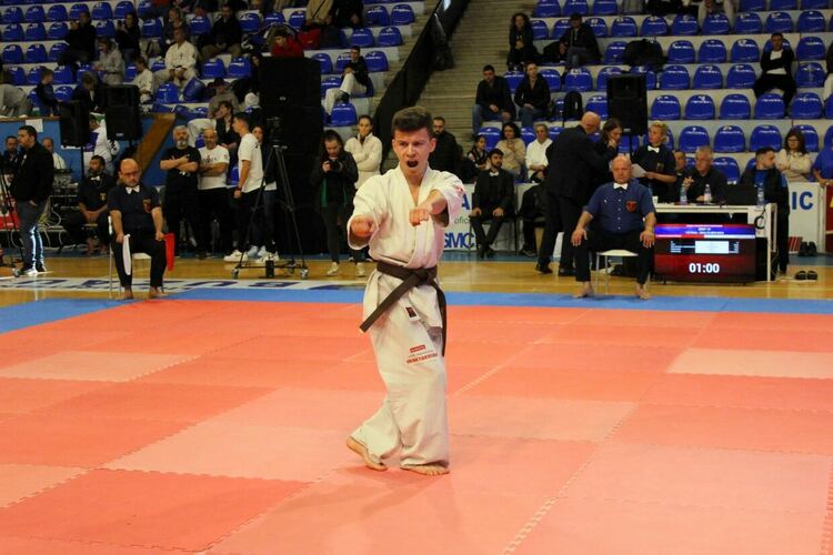 СК &bdquo;Хамон&ldquo; с шампионска титла от първата балканиада по шинкиокушин