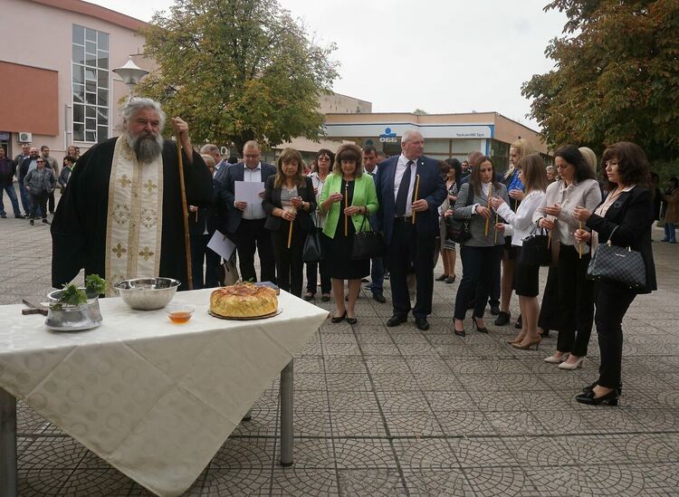 Общинските съветници и кметовете в четири общини положиха клетва