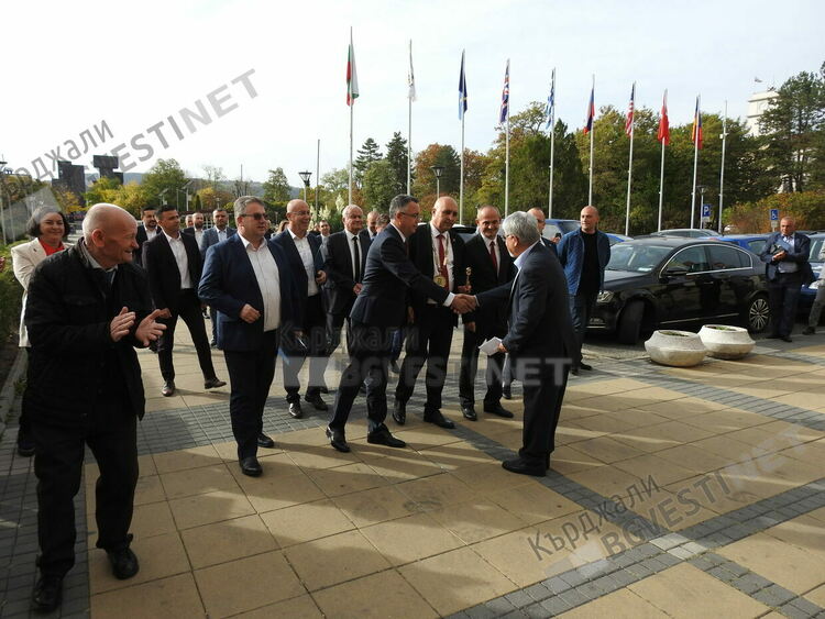 Хасан Азис: Пожелавам на Ерол Мюмюн да покорява върхове!