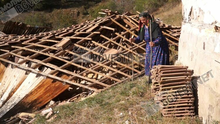 50 семейства са поискали помощ от държавата за възстановяване на щетите по домовете си след бурята в събота/ ГАЛЕРИЯ/