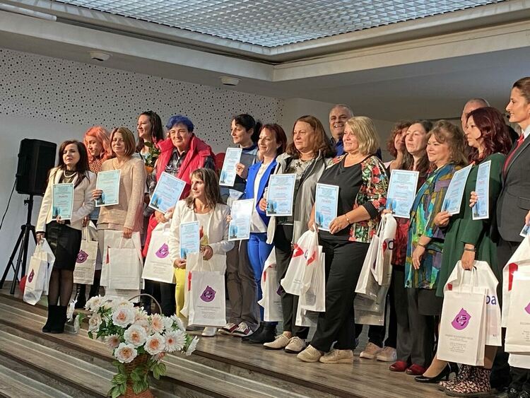 Ана-Мария от „Славейков“ с трето място в конкурса „Куба – далечна и близка“