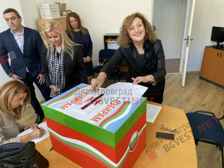 Общински съветници и кметове се заклеха да работят за интересите и благоденствието на димитровградчани