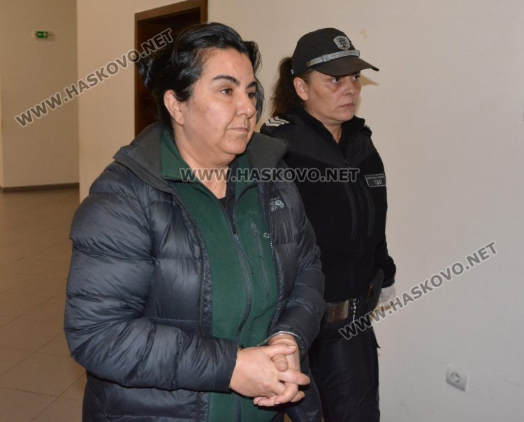  Оставиха в ареста 55-годишна жена, задържана със 17 кг марихуана