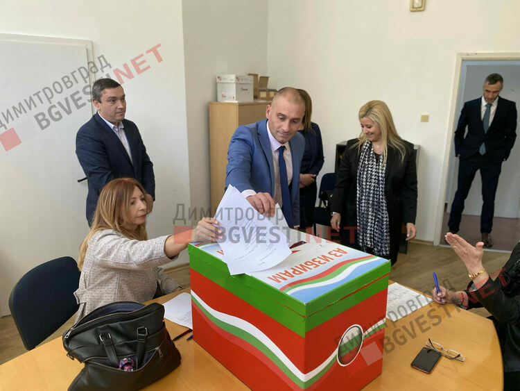 Общински съветници и кметове се заклеха да работят за интересите и благоденствието на димитровградчани