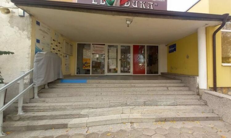 Сградата на професионална гимназия "Евридика" в Кърджали се нуждае спешно от ремонт