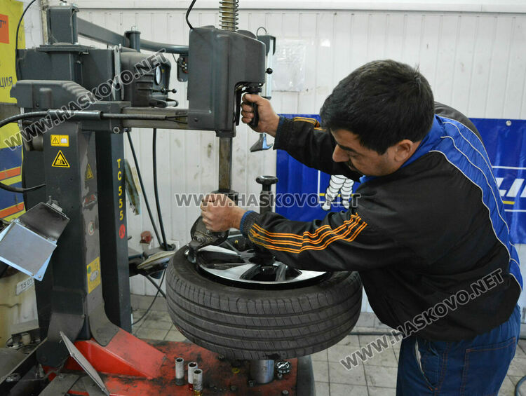 Поскъпнаха гумите и услугите в автосервизите в Хасково