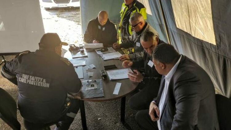 Проведе се тактическо учение с участието на силите и средствата на основните съставни части на Единната спасителна система в Перник