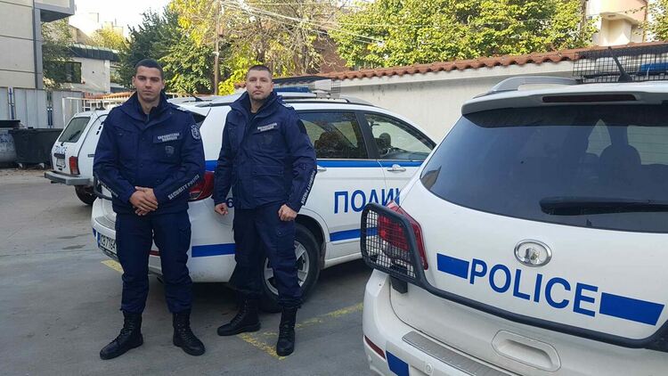 Хасковлийка с благодарствено писмо към полицаи