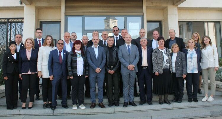 Митрополит Киприан благослови арх.Карчев за втори кметски мандат в Свиленград