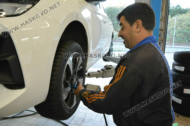 Поскъпнаха гумите и услугите в автосервизите в Хасково