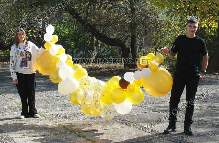 Габриела и Йоан са новите принц и принцеса на Езиковата гимназия