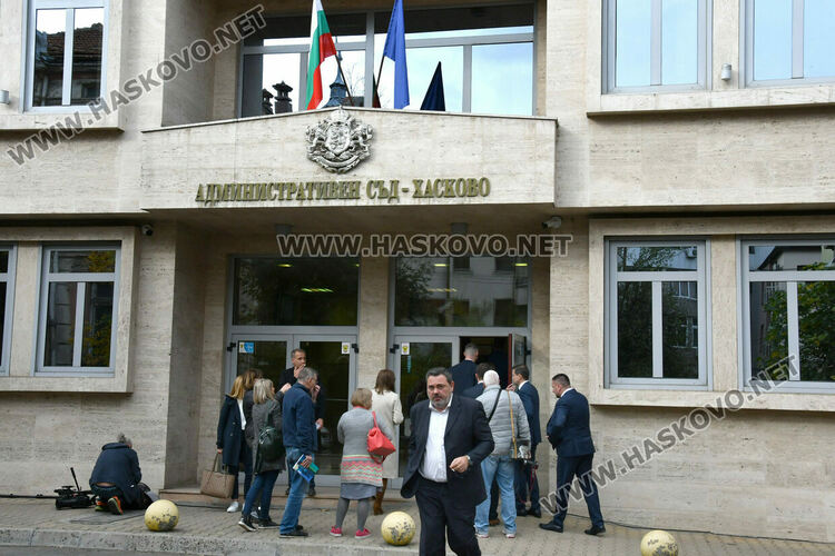 Вещи лица броят вота за общински съветници в Хасково наново