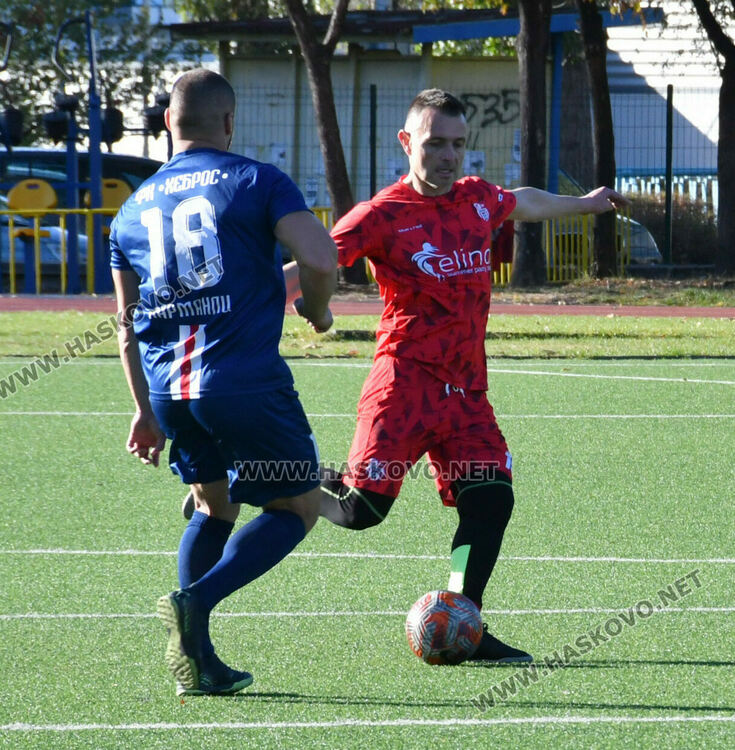ОФК „Хасково“ разби „Хеброс“ и се изкачи на второ място 