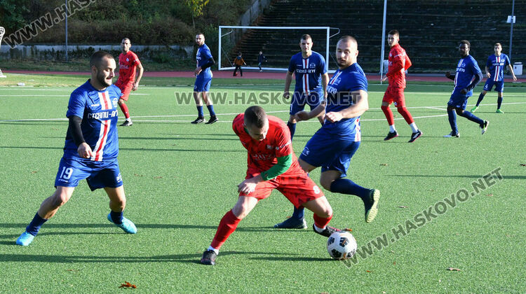 ОФК „Хасково“ разби „Хеброс“ и се изкачи на второ място 