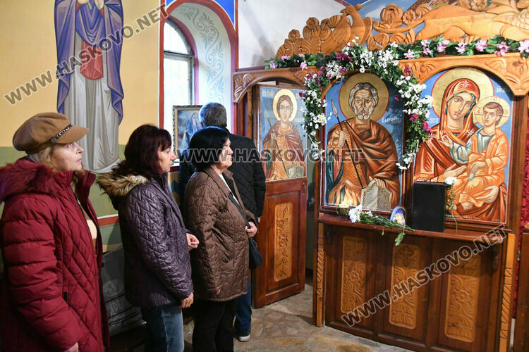 Тържествена литургия и кубран за Свети Мина в едноименния храм край Димитровград