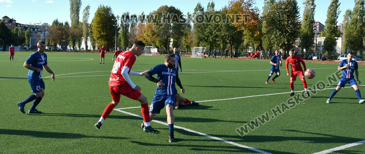 ОФК „Хасково“ разби „Хеброс“ и се изкачи на второ място 