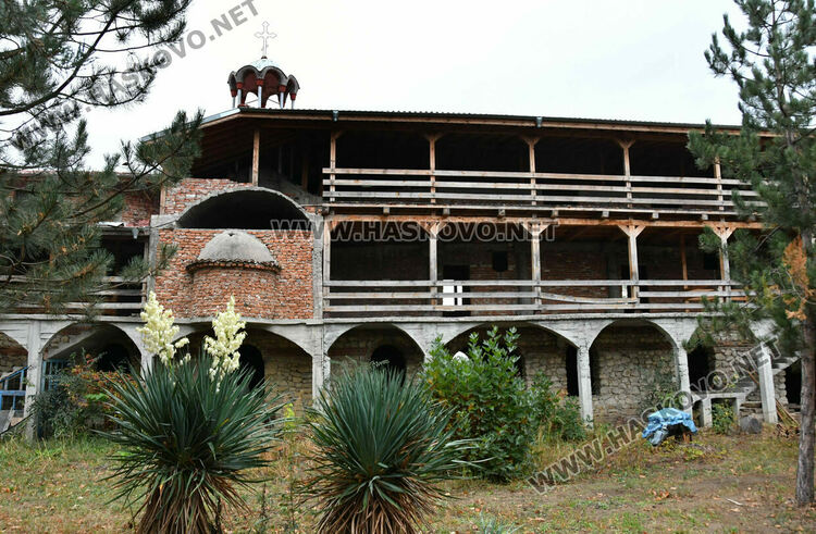Тържествена литургия и кубран за Свети Мина в едноименния храм край Димитровград