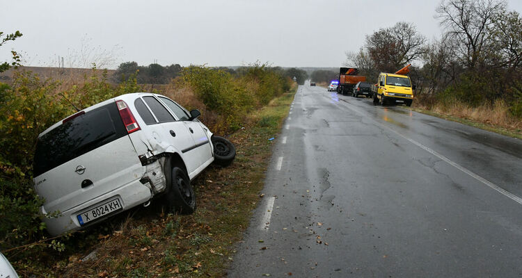 Дрогирана е била дъщерята, катастрофирала между Хасково и Минерални бани 