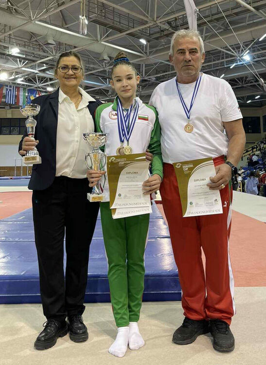 Кристин Кръстева с поредна титла, „Юнак“ с трето място на турнир в Солун