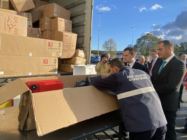 Лодки за превоз на нелегални  мигранти през Ламанша са задържани на ГКПП “Капитан Андреево”