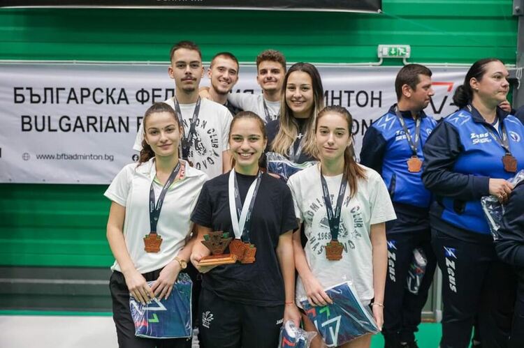 Хасковските бадминтонисти с трето място на държавното първенство