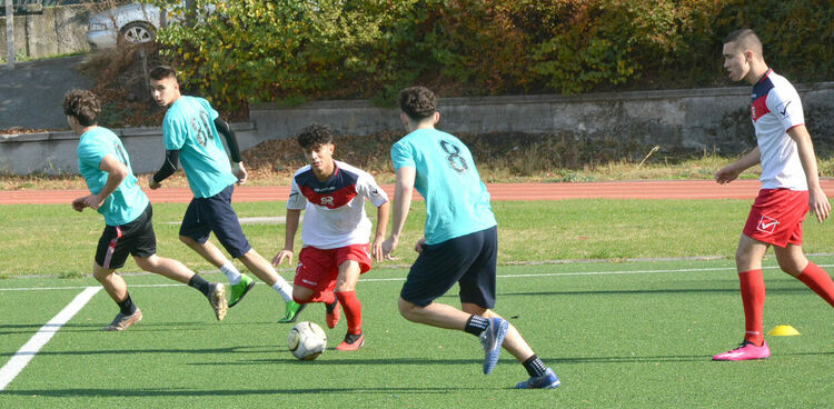 Ясни са общинските шампиони по футбол в Хасково