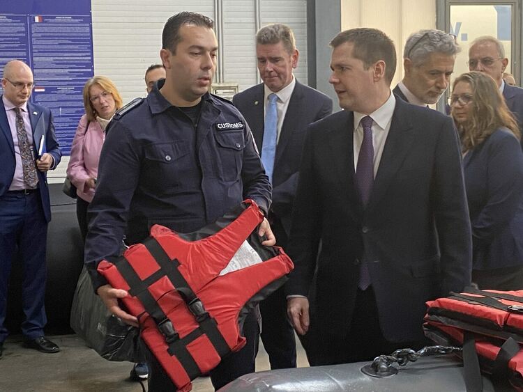 Лодки за превоз на нелегални  мигранти през Ламанша са задържани на ГКПП “Капитан Андреево”