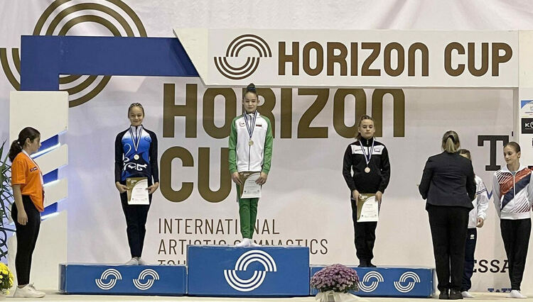 Кристин Кръстева с поредна титла, „Юнак“ с трето място на турнир в Солун