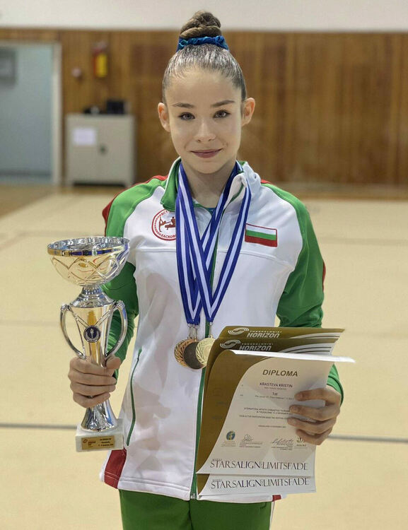 Кристин Кръстева с поредна титла, „Юнак“ с трето място на турнир в Солун