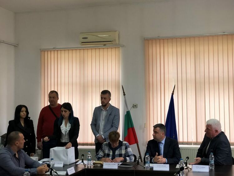 Новоизбраното общинско ръководство в Чепеларе встъпи в длъжност