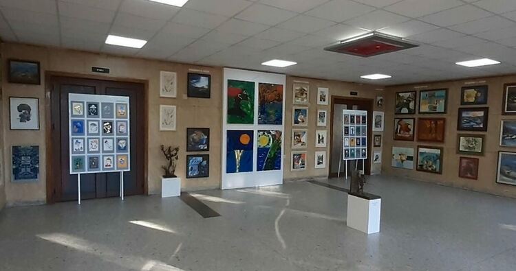 Изложба на  съвременни автори с кауза за талантливите деца на Хасково