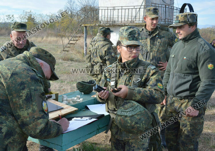 Кмет, областен управител, полицаи и военни в турнир по стрелба