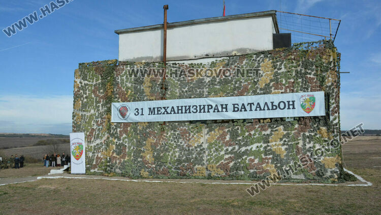 Кмет, областен управител, полицаи и военни в турнир по стрелба