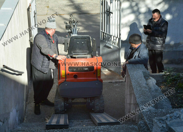 Започна ремонтът на църквата „Св.Георги“