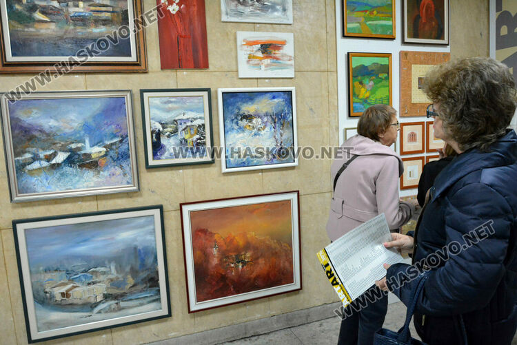Едномесечна разпродажба на картини ще отчете 30 % за школите „Вале“ и „Колорит“