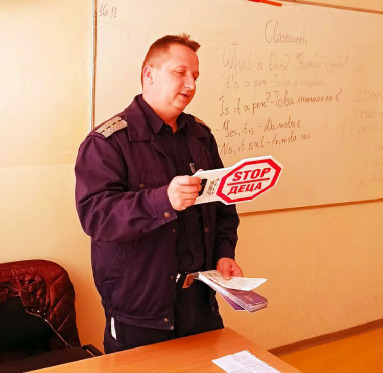 Ученици от „Шандор Петьофи“ се включиха в беседа за пътна безопасност