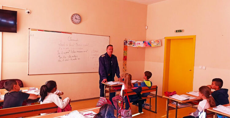 Ученици от „Шандор Петьофи“ се включиха в беседа за пътна безопасност