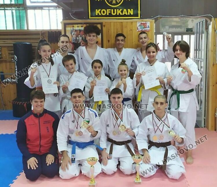 Каратистите на „Торнадо“ с две титли от Купа България