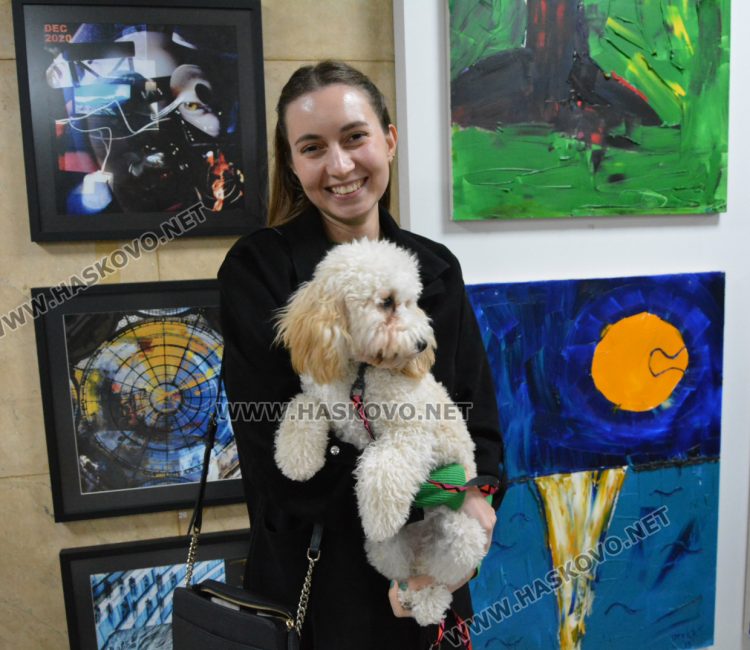 Едномесечна разпродажба на картини ще отчете 30 % за школите „Вале“ и „Колорит“