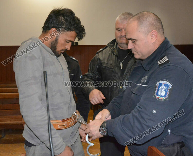 Гюнайдън не си спомнял за сбиването с брадва в „Орфей“, грозят го от 10 до 20 г. затвор