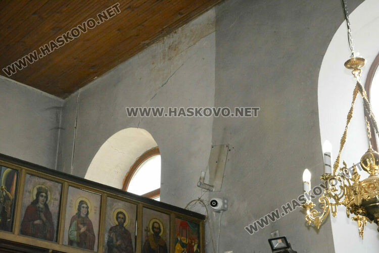 Започна ремонтът на църквата „Св.Георги“