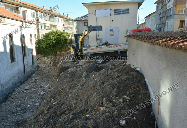 Започна ремонтът на църквата „Св.Георги“